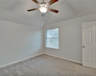 2814 Cool River Loop - Photo Thumbnail 31