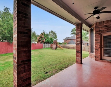 2814 Cool River Loop - Photo Thumbnail 32
