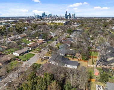2705 Sherwood Ln - Photo Thumbnail 15