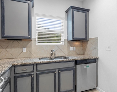 5416 Juniper Junction Ln - Photo Thumbnail 9