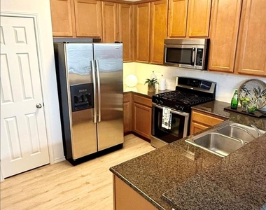 1310 W Parmer Ln - Photo Thumbnail 7