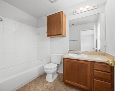 105 Fire Island Dr - Photo Thumbnail 16