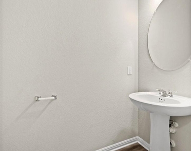 10025 Dawn Pearl Dr - Photo Thumbnail 12