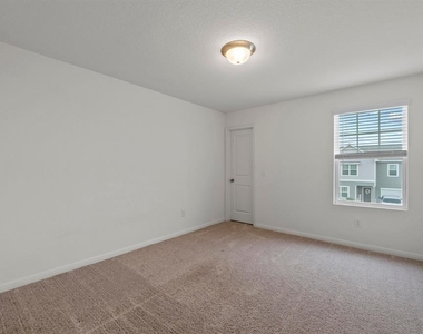12812 Samuel Adams Dr - Photo Thumbnail 15