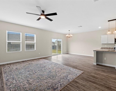 12812 Samuel Adams Dr - Photo Thumbnail 7