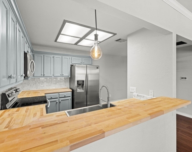 820 Mica Ln - Photo Thumbnail 15