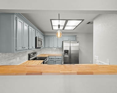 820 Mica Ln - Photo Thumbnail 16