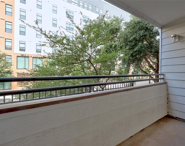 501 W 26th St - Photo Thumbnail 2