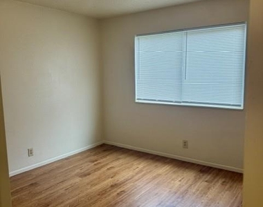 5301-a Atascosa Dr - Photo Thumbnail 6