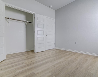 1311 Hazelton Cv - Photo Thumbnail 15
