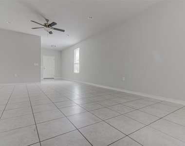 1311 Hazelton Cv - Photo Thumbnail 13
