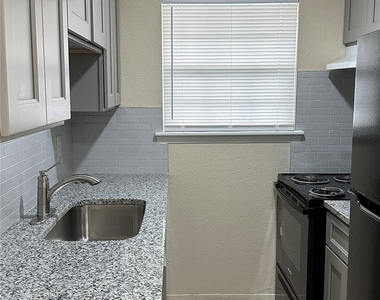 1231 N Lbj Dr - Photo Thumbnail 6