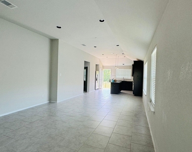 2800 Joe Dimaggio Blvd - Photo Thumbnail 5