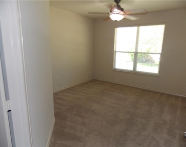 20961 Mandrake Dr - Photo Thumbnail 12