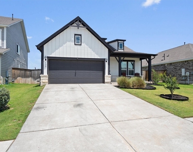 158 Patrick Herndon Dr - Photo Thumbnail 1