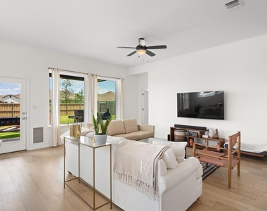 158 Patrick Herndon Dr - Photo Thumbnail 15