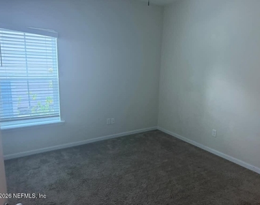 2103 Hawkeye Place Place - Photo Thumbnail 13