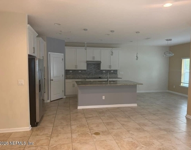 2103 Hawkeye Place Place - Photo Thumbnail 8