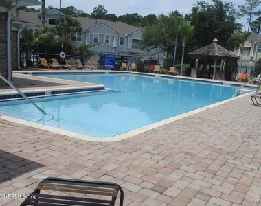 8196 Cabin Lake Circle - Photo Thumbnail 11