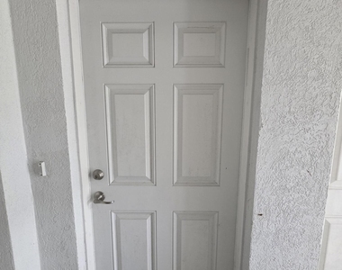 8196 Cabin Lake Circle - Photo Thumbnail 1