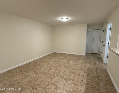 806 Oak Street - Photo Thumbnail 10