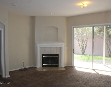 684 Sid Drive - Photo Thumbnail 9