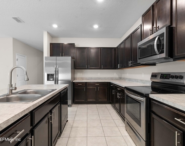 5556 Kellar Circle - Photo Thumbnail 7