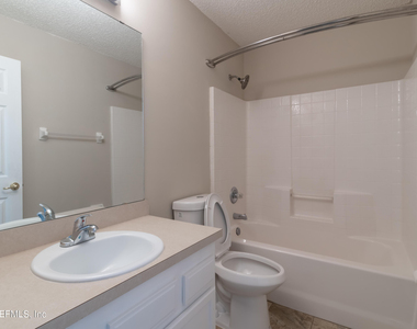 1736 Daytona Lane - Photo Thumbnail 16