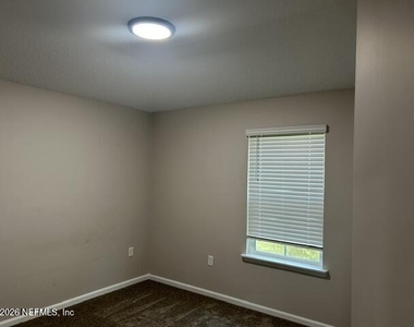 3296 Isabella Court - Photo Thumbnail 12
