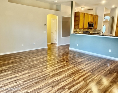 3037 Captiva Bluff Circle - Photo Thumbnail 16