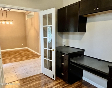 3037 Captiva Bluff Circle - Photo Thumbnail 6