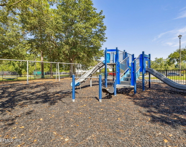 8342 Amherst Hills Lane - Photo Thumbnail 64