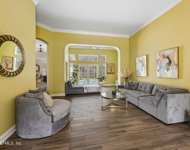 8342 Amherst Hills Lane - Photo Thumbnail 5
