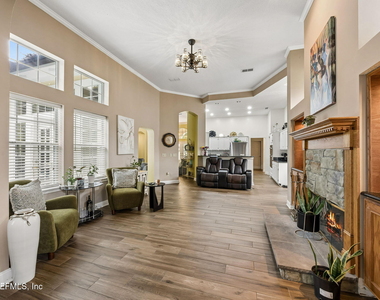 8342 Amherst Hills Lane - Photo Thumbnail 8