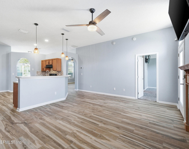 13245 Milhouse Way - Photo Thumbnail 8
