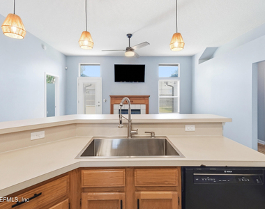 13245 Milhouse Way - Photo Thumbnail 11