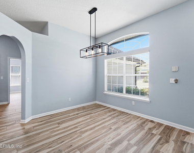 13245 Milhouse Way - Photo Thumbnail 4