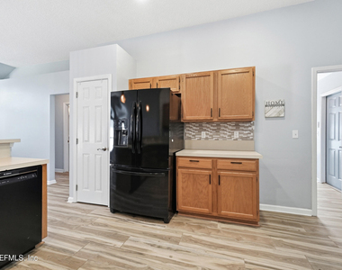 13245 Milhouse Way - Photo Thumbnail 13