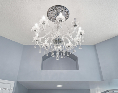 13245 Milhouse Way - Photo Thumbnail 19