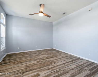13245 Milhouse Way - Photo Thumbnail 5