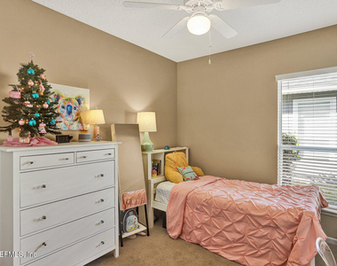 1808 Cross Pointe Way - Photo Thumbnail 15
