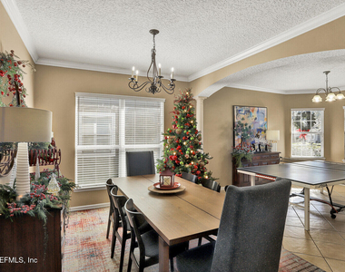 1808 Cross Pointe Way - Photo Thumbnail 8