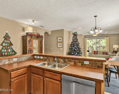 1808 Cross Pointe Way - Photo Thumbnail 5