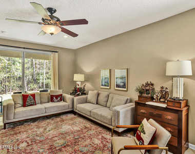 1808 Cross Pointe Way - Photo Thumbnail 4