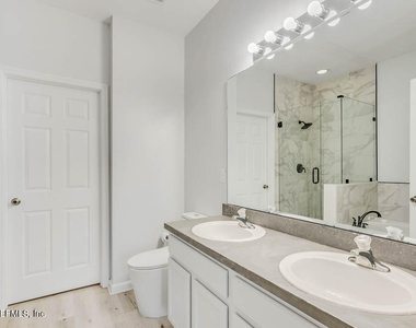 12301 Kernan Forest Boulevard - Photo Thumbnail 15