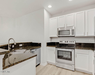 12301 Kernan Forest Boulevard - Photo Thumbnail 12