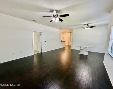104 Laurel Wood Way - Photo Thumbnail 13