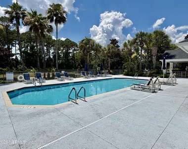 104 Laurel Wood Way - Photo Thumbnail 3