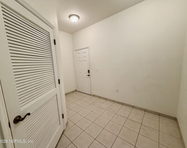 104 Laurel Wood Way - Photo Thumbnail 11