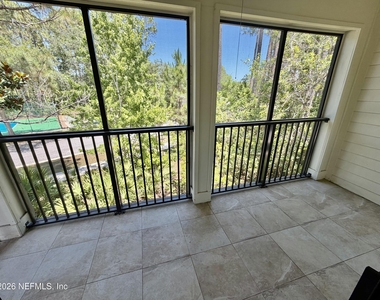 104 Laurel Wood Way - Photo Thumbnail 6
